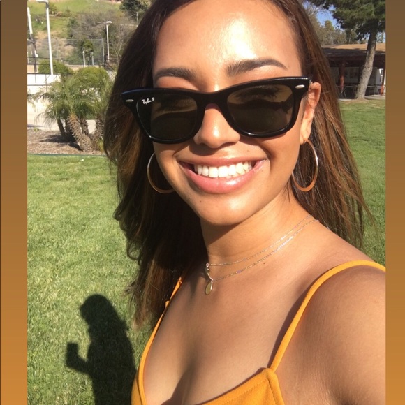 Meet your Posher, Faby - Picture 4 of 5